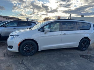 2020 Chrysler Pacifica AWD Launch Edition